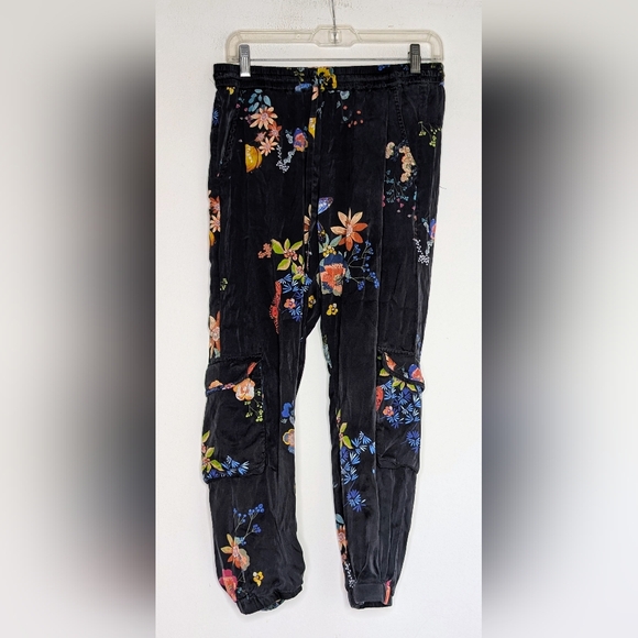 Johnny Was Pants - Johnny Was Biya Black silk floral joggers with cargo pockets